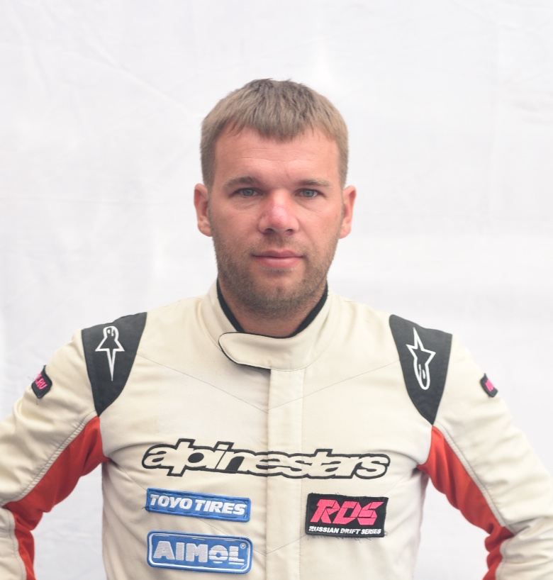 Пономарев Денис